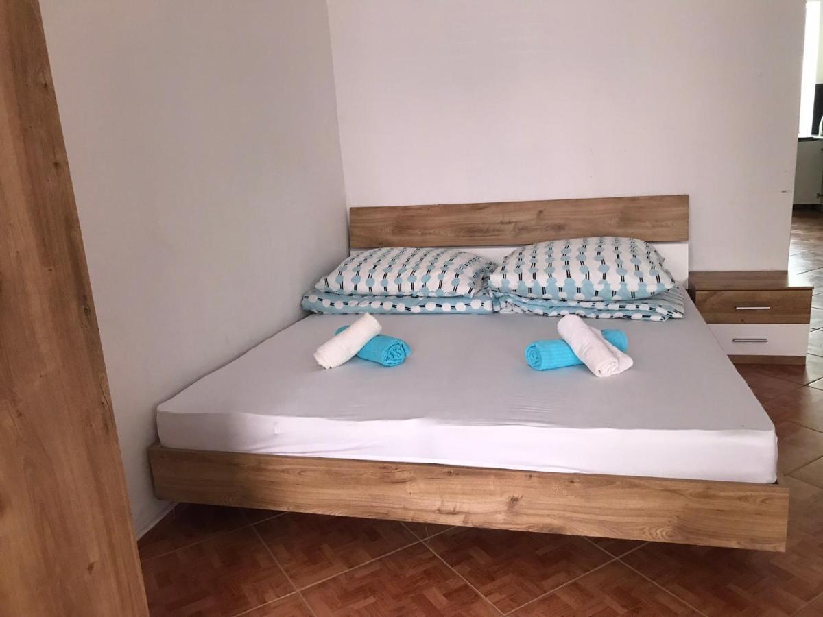 Ferienwohnung Dvacitka Budweis Exterior foto