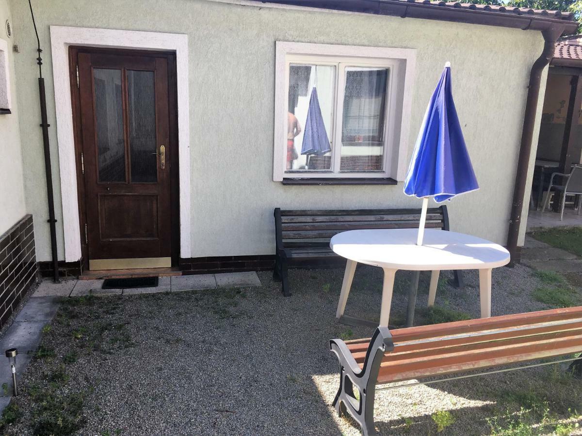 Ferienwohnung Dvacitka Budweis Exterior foto